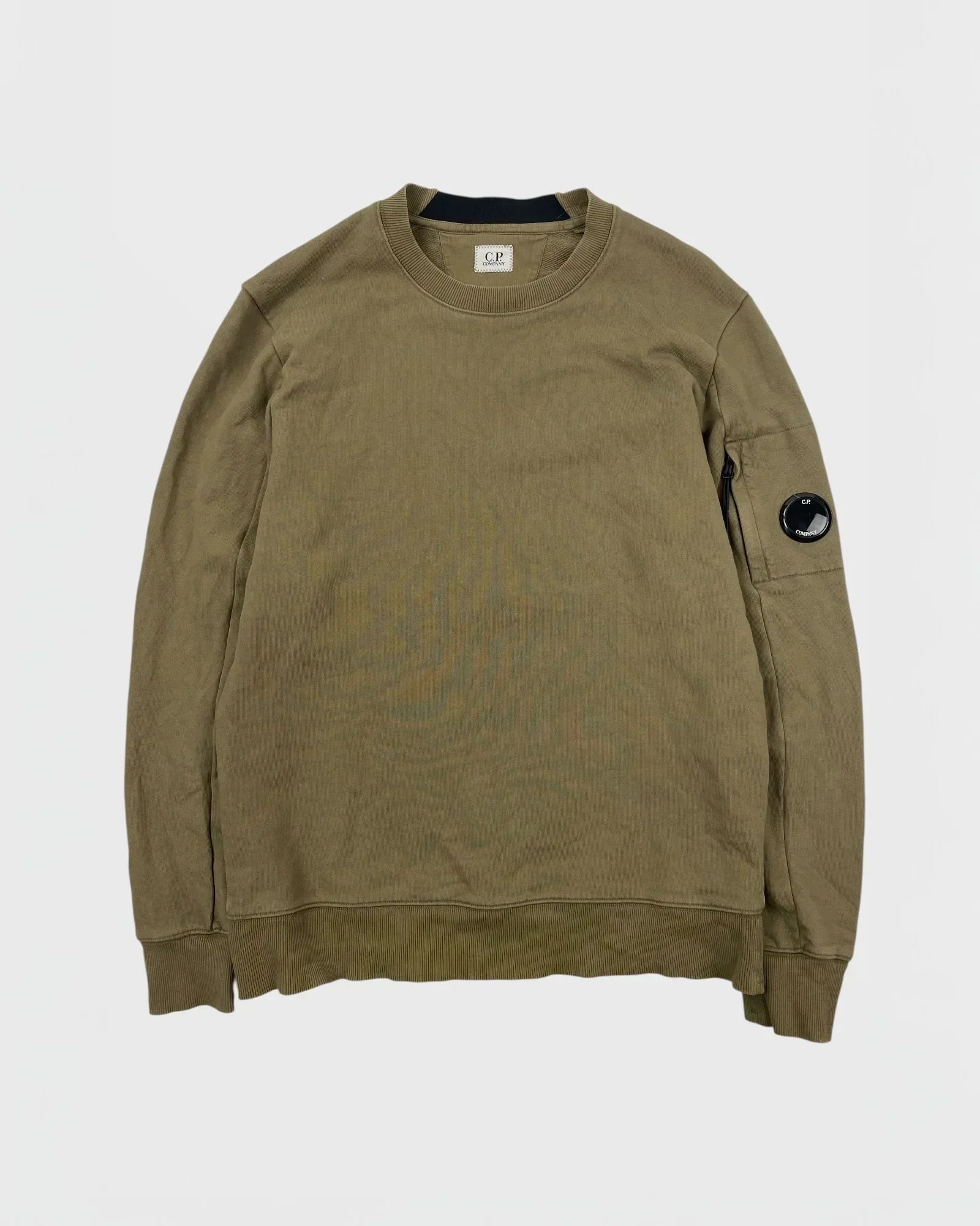 C.P. Company pull
