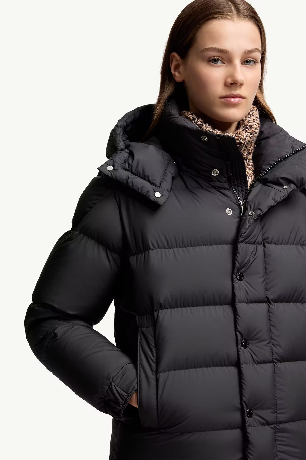 Doudoune courte à capuche Moncler Maya 70