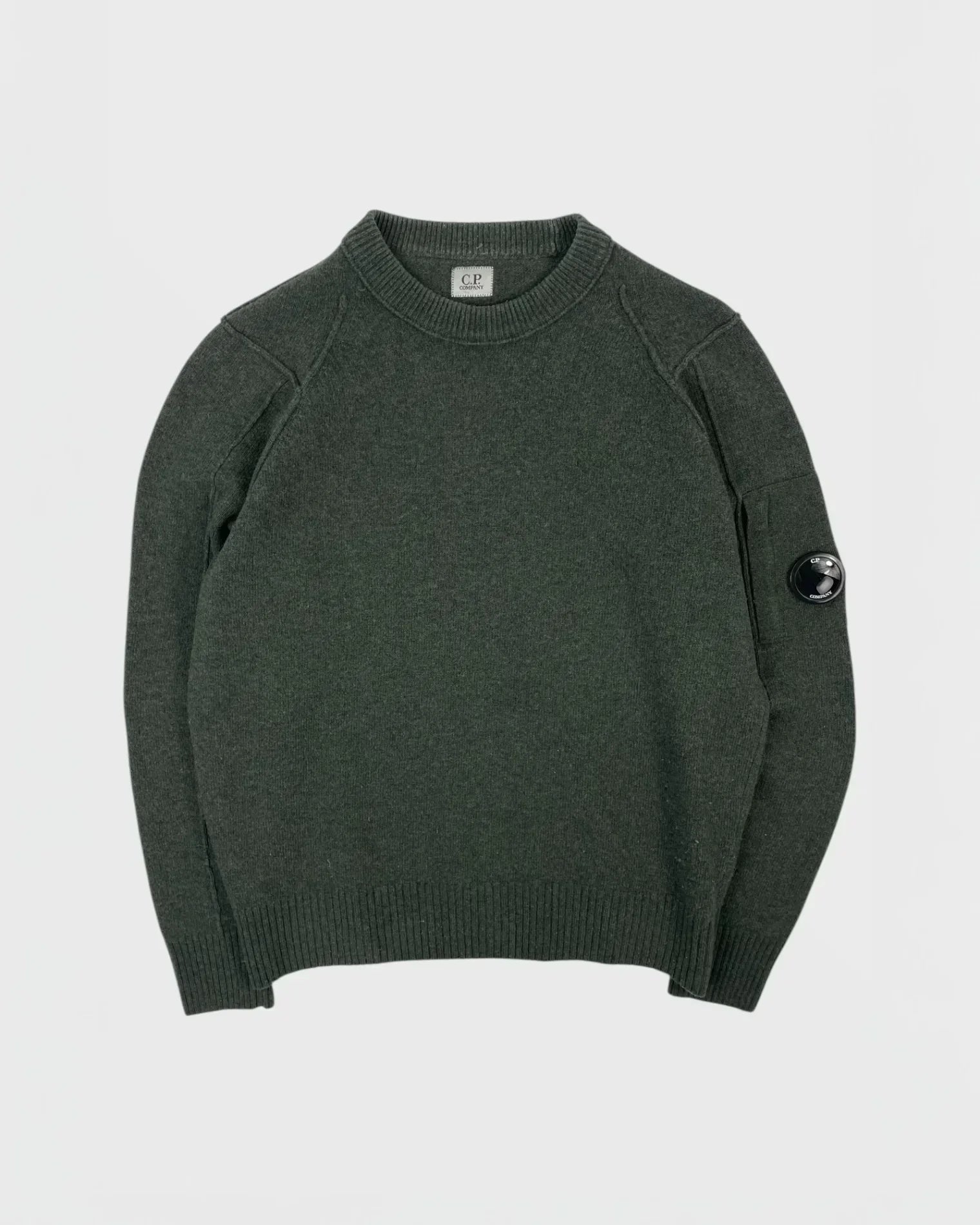 C.P. Company pull