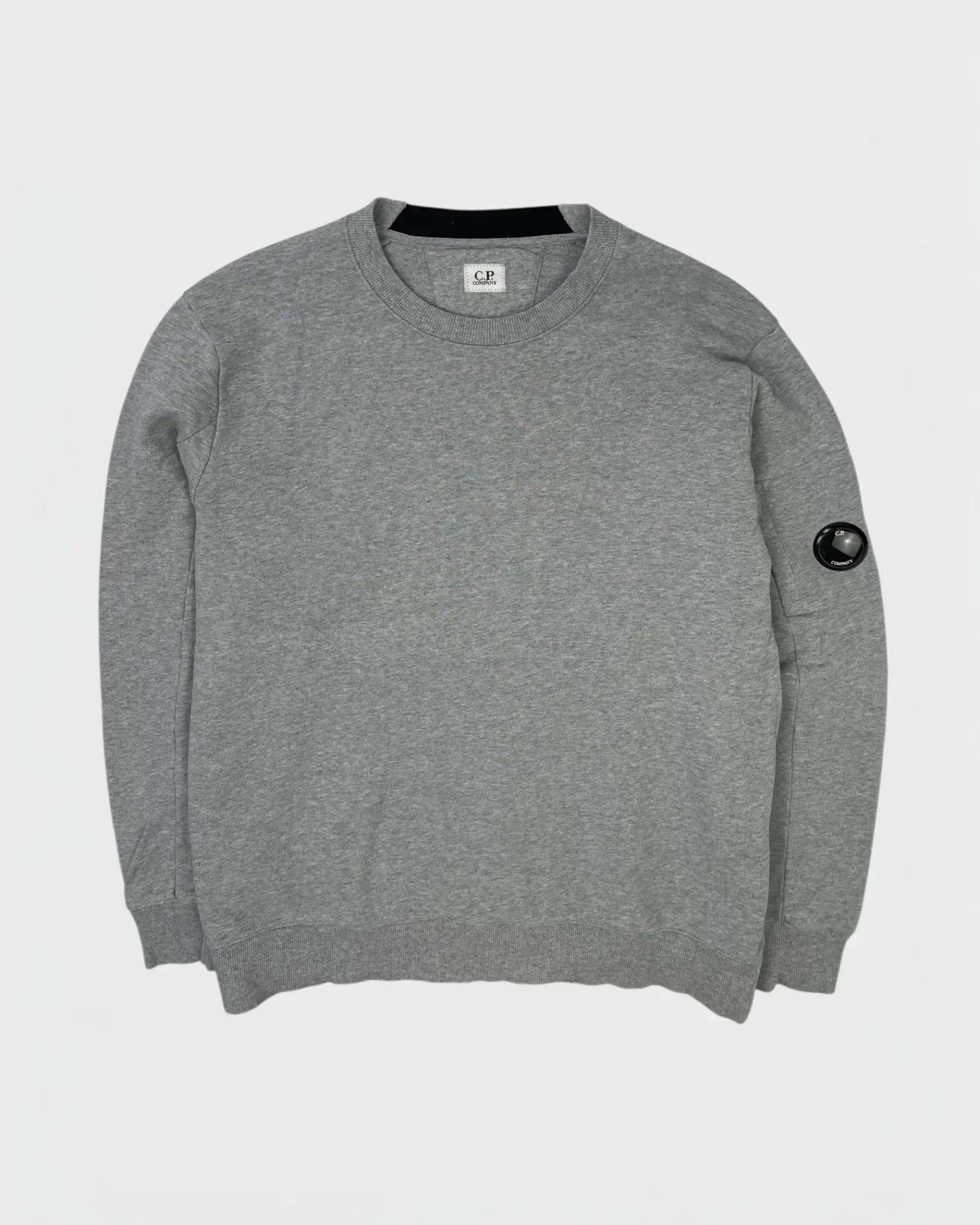 C.P. Company pull